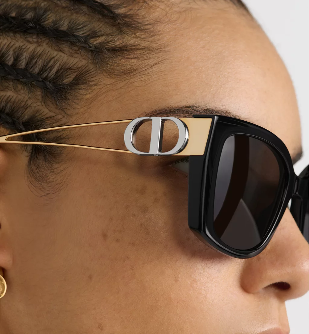 30Montaigne S13F - Image 6